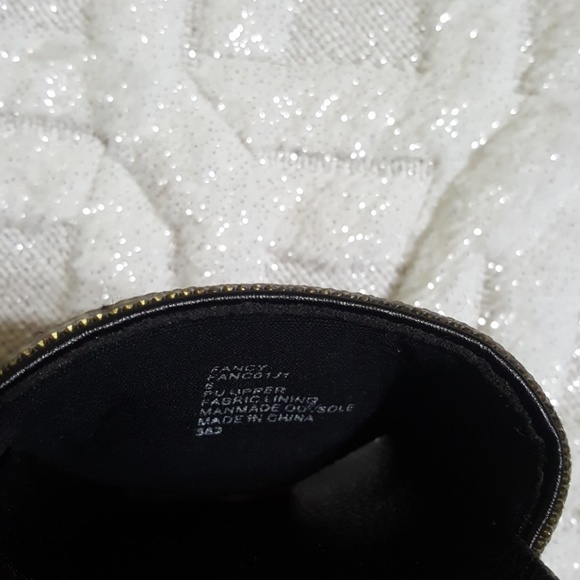 Beautiful and Elegant Sandals.🖤🖤💎💎 - Picture 7 of 7